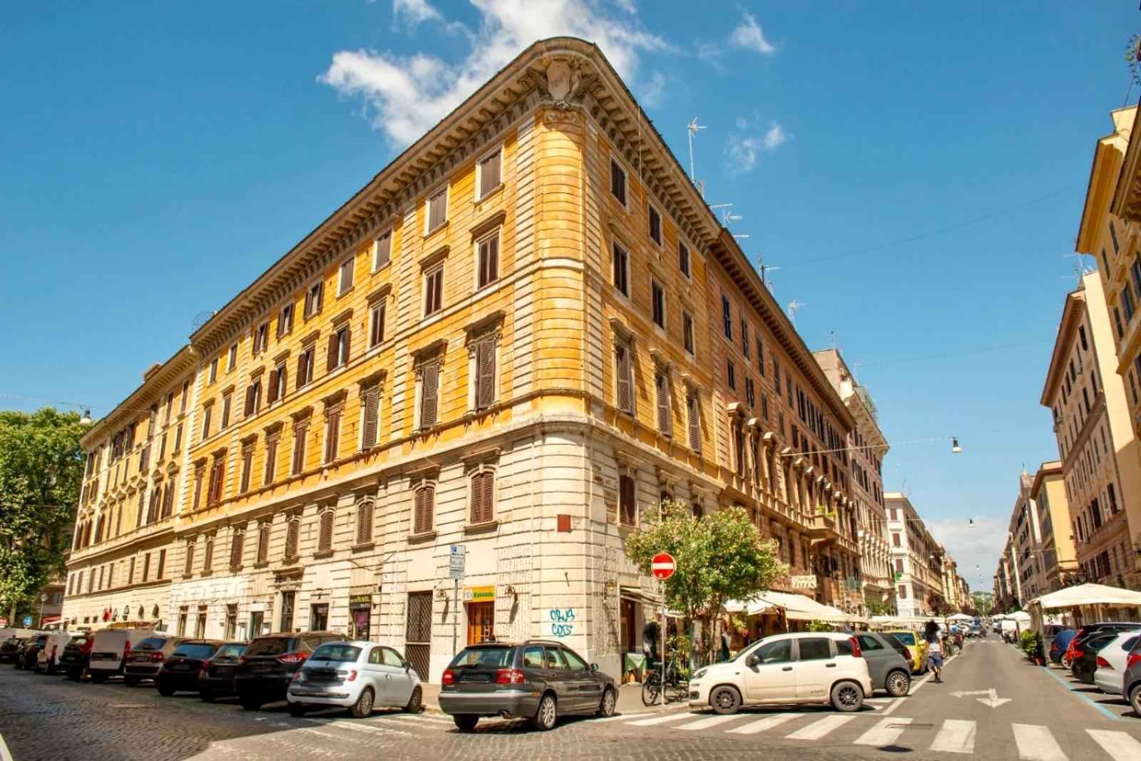 Alberto Vatican House Рим Экстерьер фото